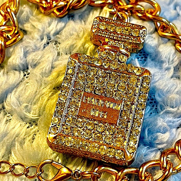 Crystal charm perfume bottle necklace sparkly/chunky chain adjustable cut outs💜 - Picture 1 of 4